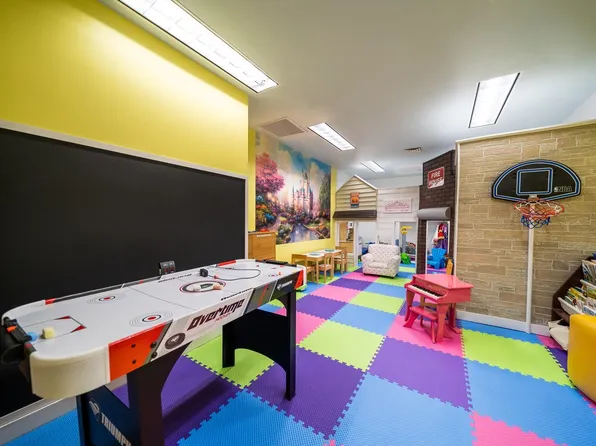 915 Hudson Park image 36 of 44