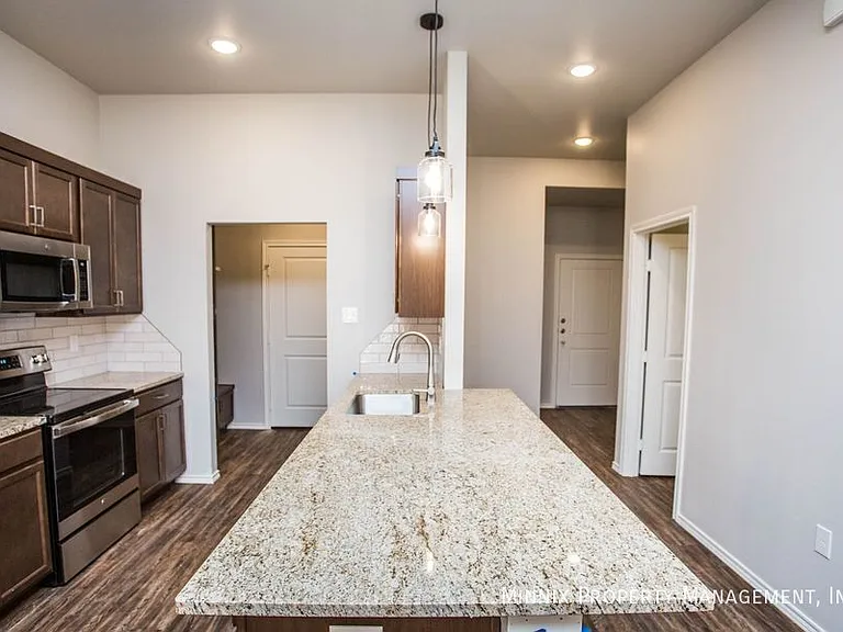 5865 Virginia Ave #1 — Photo 37