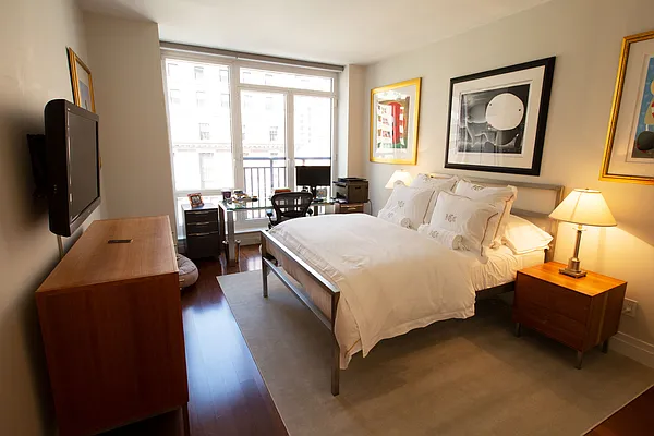 Rented by BARNES New York | media 4