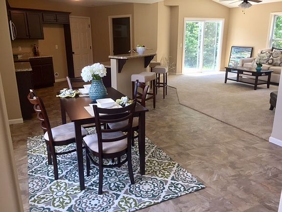 2nd image of 350 W Weston Dr