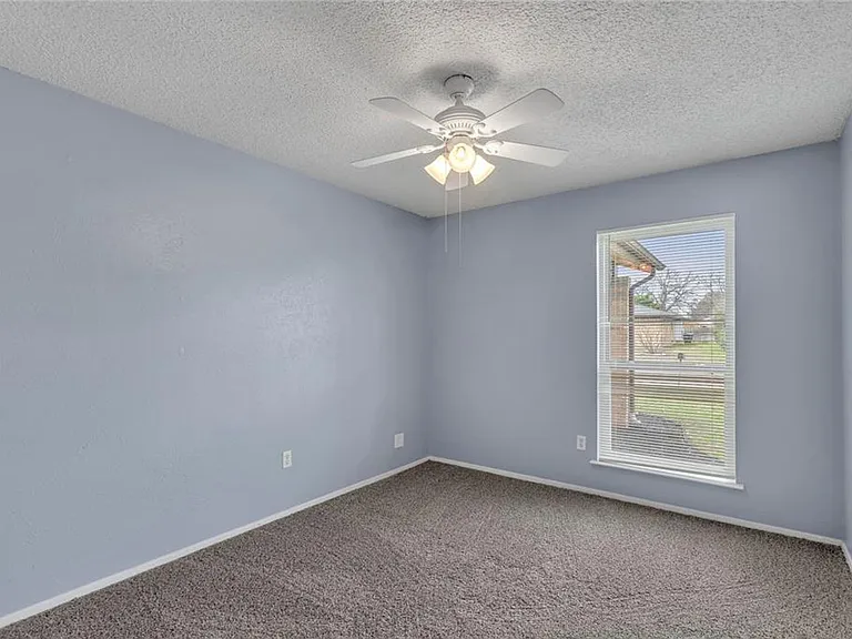 7221 Misty Meadow Dr S — Photo 14
