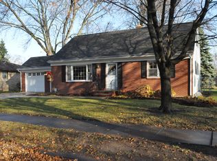1124 Kenwood St, Green Bay, WI 54304