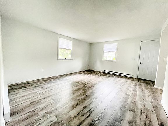 5th image of 215 S Brandon Ave