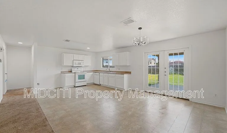 3248 Northwest Blvd — Photo 7