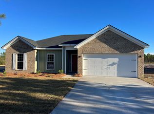 1712 SE Arnold Dr, Allenhurst, GA 31301