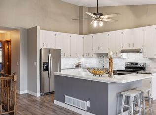 2584 Sumac Rdg, White Bear Lake, MN 55110