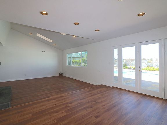 2nd image of 2672 Angell Ave