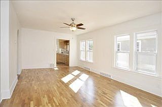 3rd image of 528 Dayton Ave