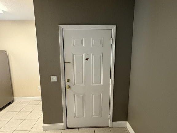 2nd image of 6413 Hollydale Pl Unit 201