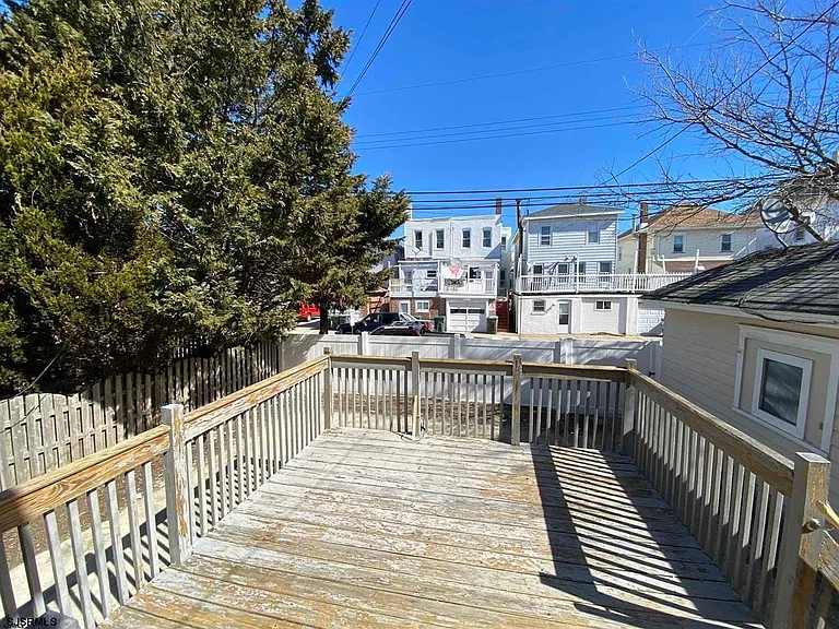 29 N Bartram Ave — Photo 13