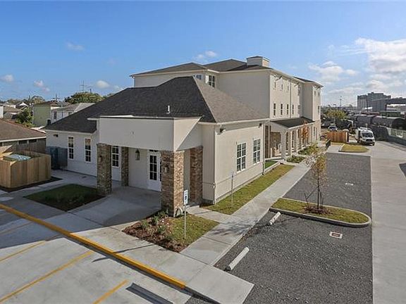 2nd image of 201 Nashville Ave #3B