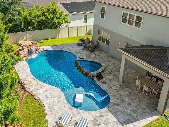 4th image of 424 Gleaming Andover Way