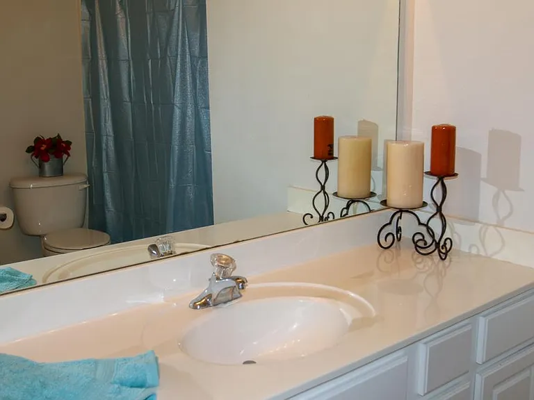 6416 Meadowcrest Ln — Photo 13