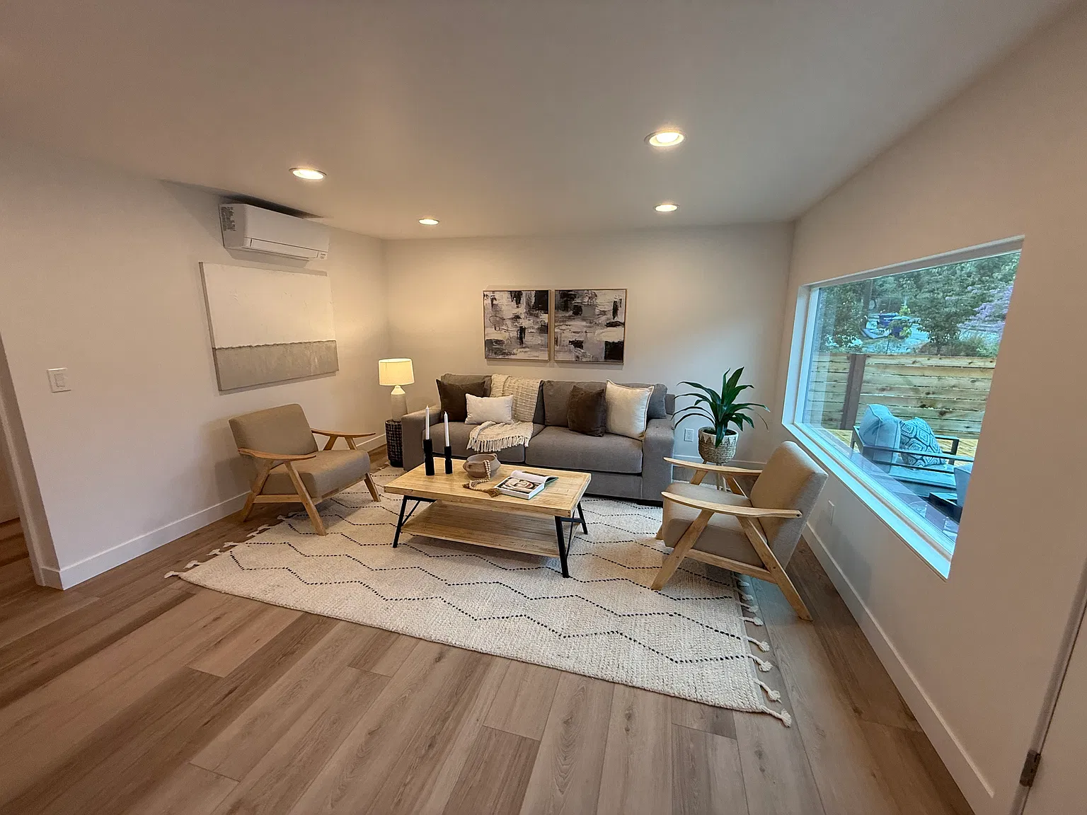 3 bed, 1080 sqft, $3,750 — Photo 4