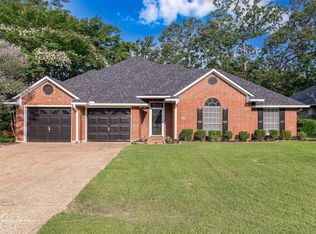 9756 Amblewood Ln, Shreveport, LA 71118