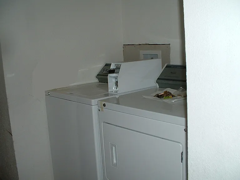 553 Cedar Ave — Photo 14