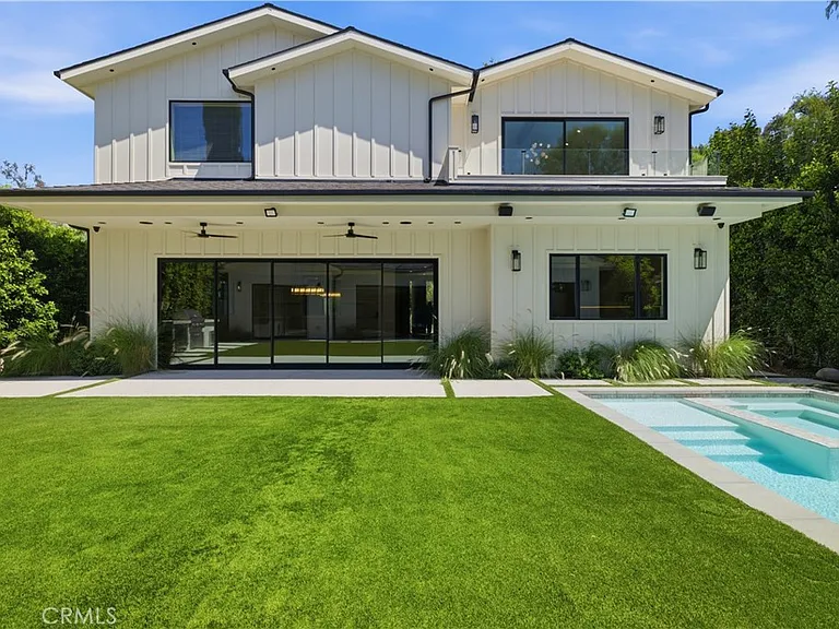 13944 Valleyheart Dr — Photo 29