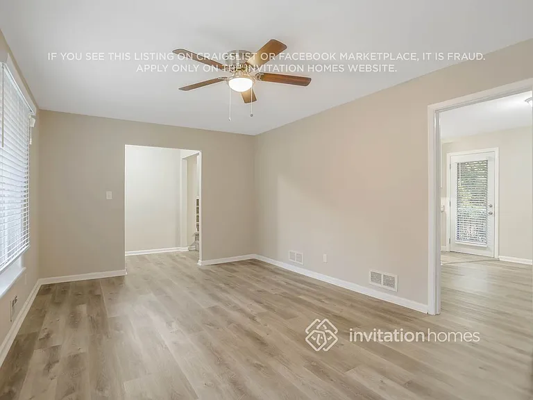 2631 Cavalier Dr — Photo 6