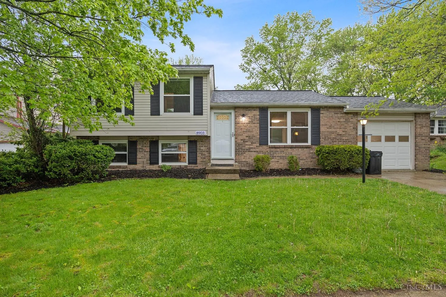 8903 Oxwood Ct photo 1