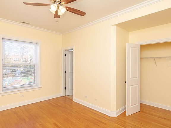 3rd image of 1416 W Lunt Ave #1424-2S