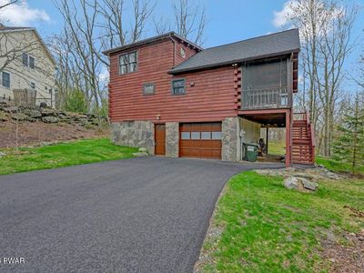 111 W End Dr, Lords Valley, PA, 18428