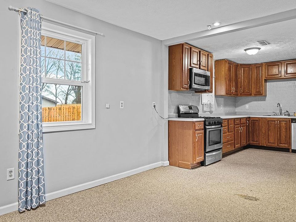 6092 Kilburn Ave, Rockford, IL 61101 Zillow