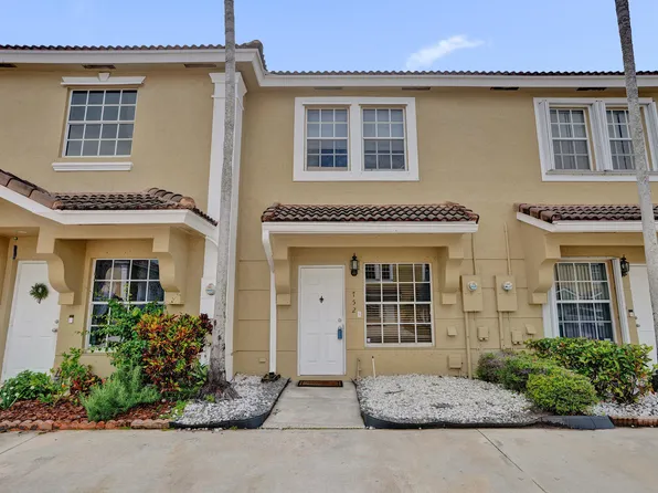 752 SW 122nd Terrace, Pembroke Pines, FL 33025