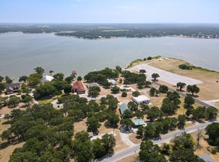 125 Storey Rd, Nocona, TX 76255