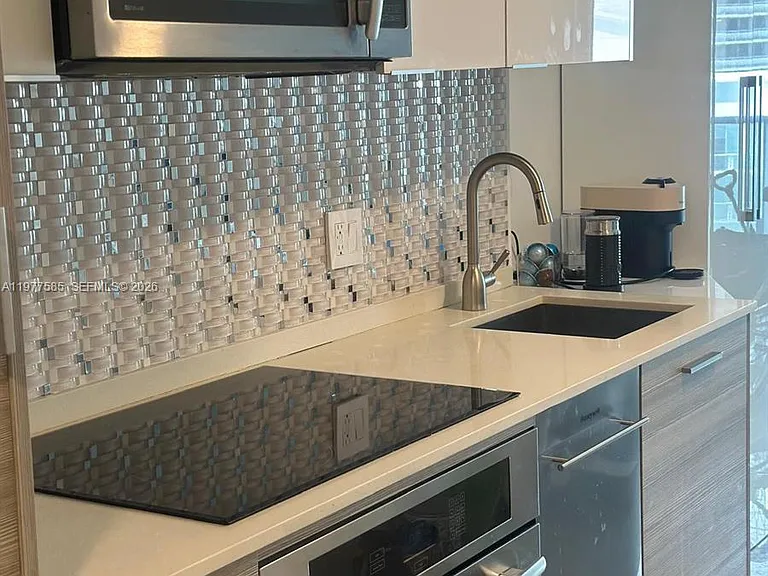 1300 Brickell Bay Dr #2512 — Photo 11