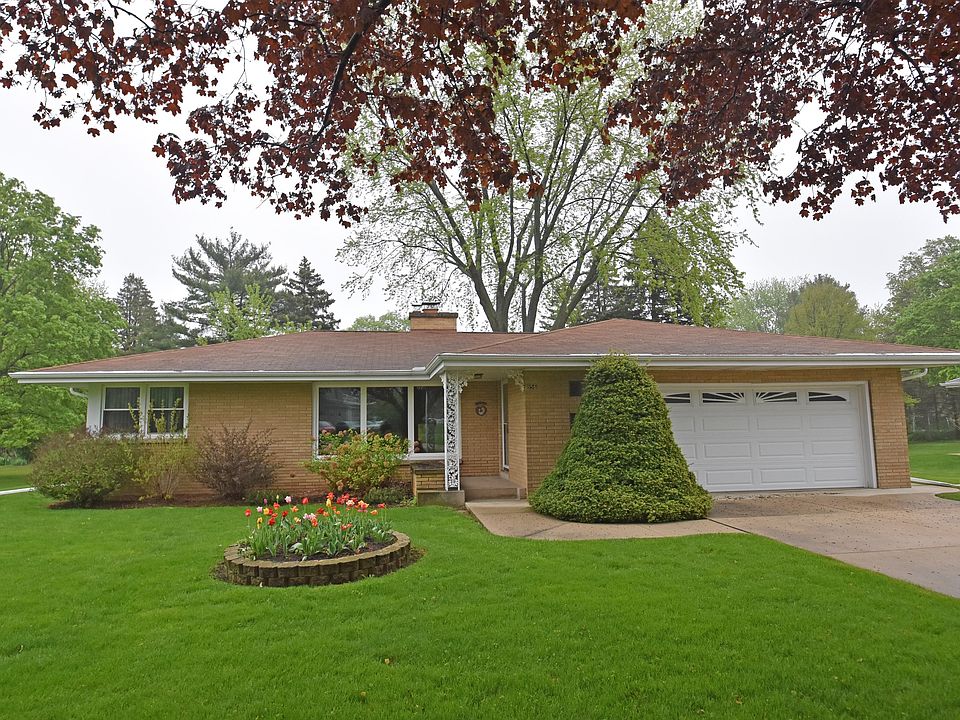 1st image of 856 Wood Dr