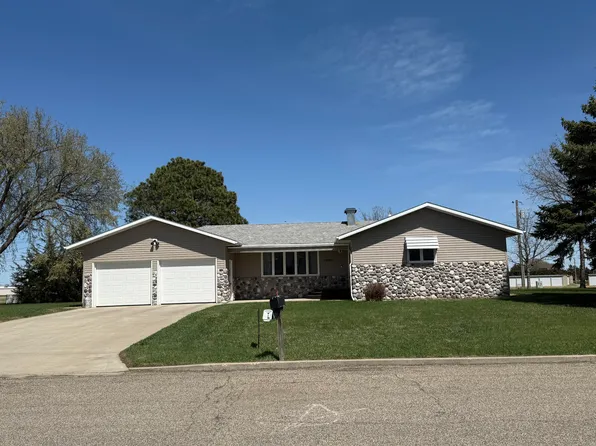 1408 Kennedy Memorial Dr, Mobridge, SD 57601