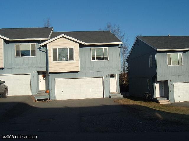 2nd image of 5553 E 43rd Ave