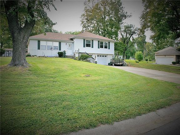 2nd image of 2716 S Maybrook Ave