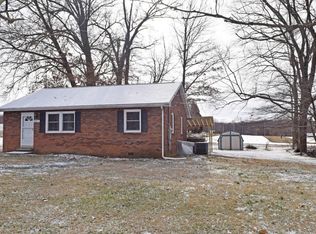 323 E Washington St, Chandler, IN 47610