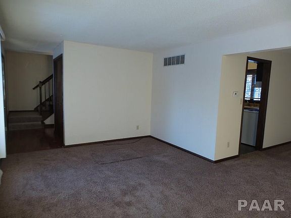 4th image of 1515 W Devereux Dr