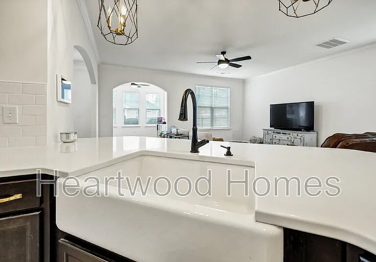 924 Windchase Way — Photo 18