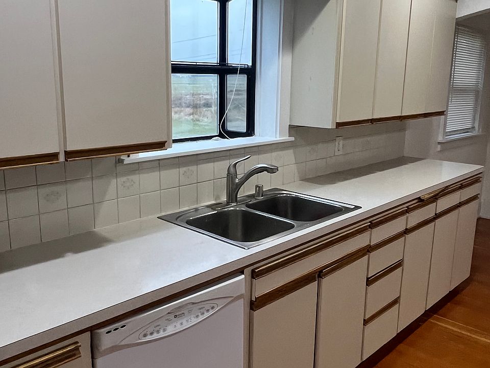 2nd image of 2725 328th St S