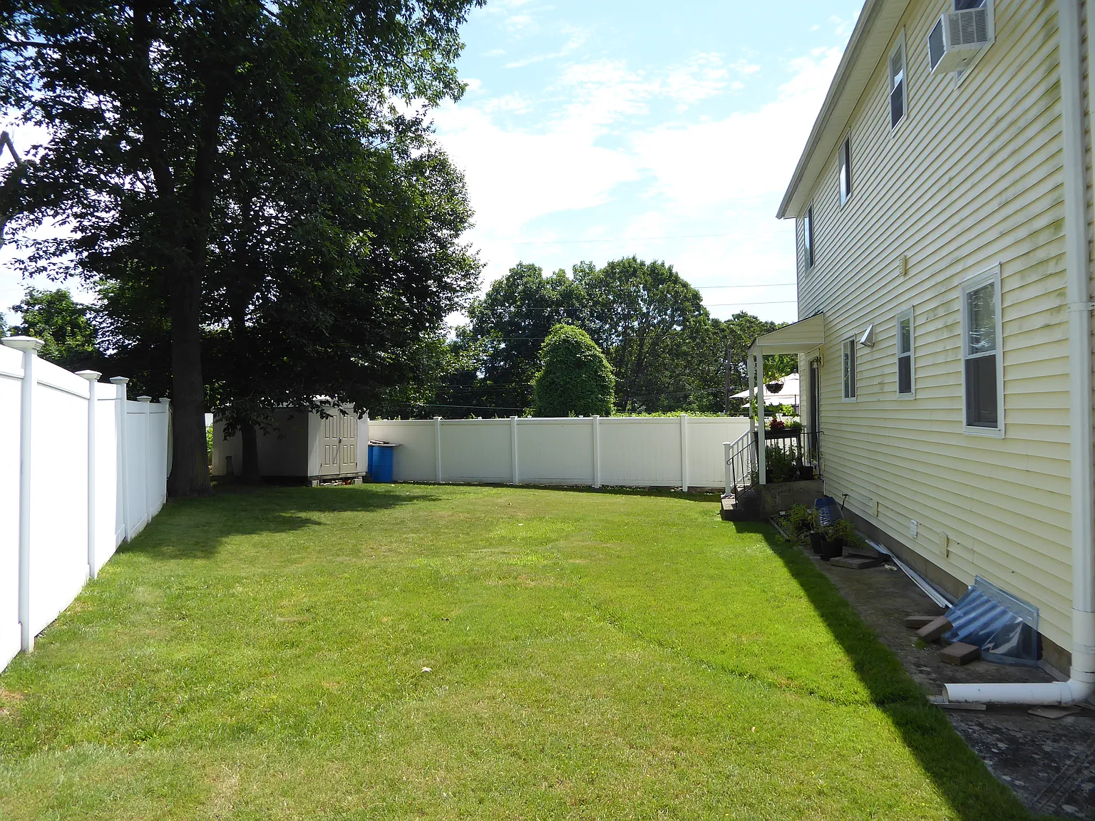 3 bed, 1240 sqft, $3,600 — Photo 3