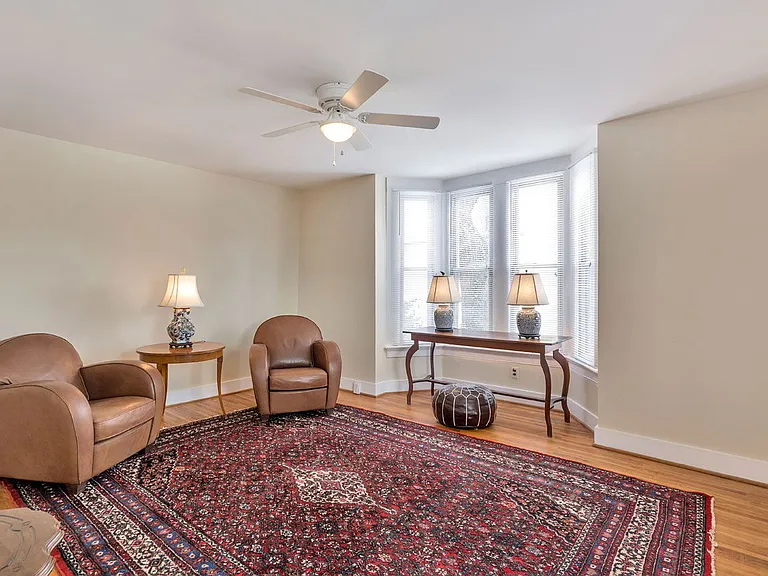 207 Douglas Ave #B — Photo 7