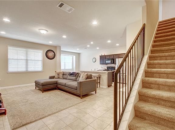 5th image of 2880 Donnell Dr Unit 3103