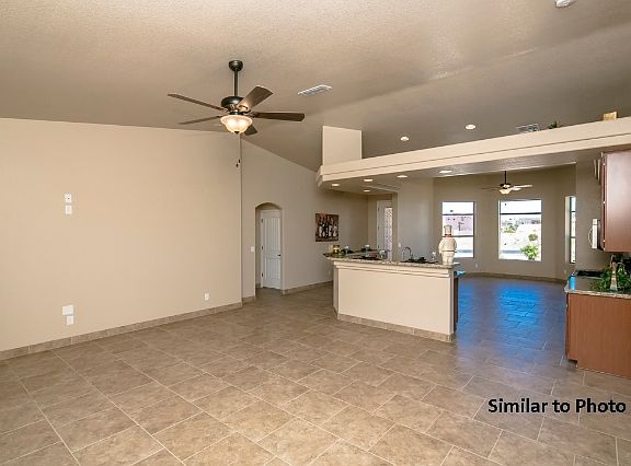 4th image of 3343 Newport Dr