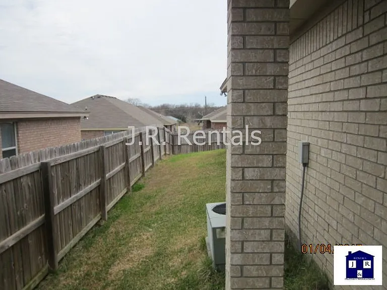 305 Cedar Ridge Dr #A — Photo 25