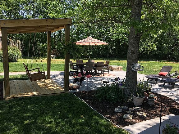 2nd image of 3933 Ashley Dr