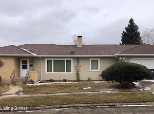870 4th Ave W, Dickinson, ND 58601