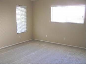 5th image of 750 Heathrow Ln