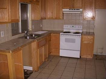 3rd image of 4605 Bollenbacher Ave