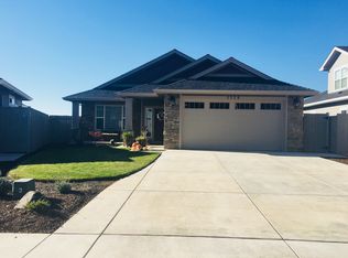 1320 Stonegate Dr, Medford, OR 97504