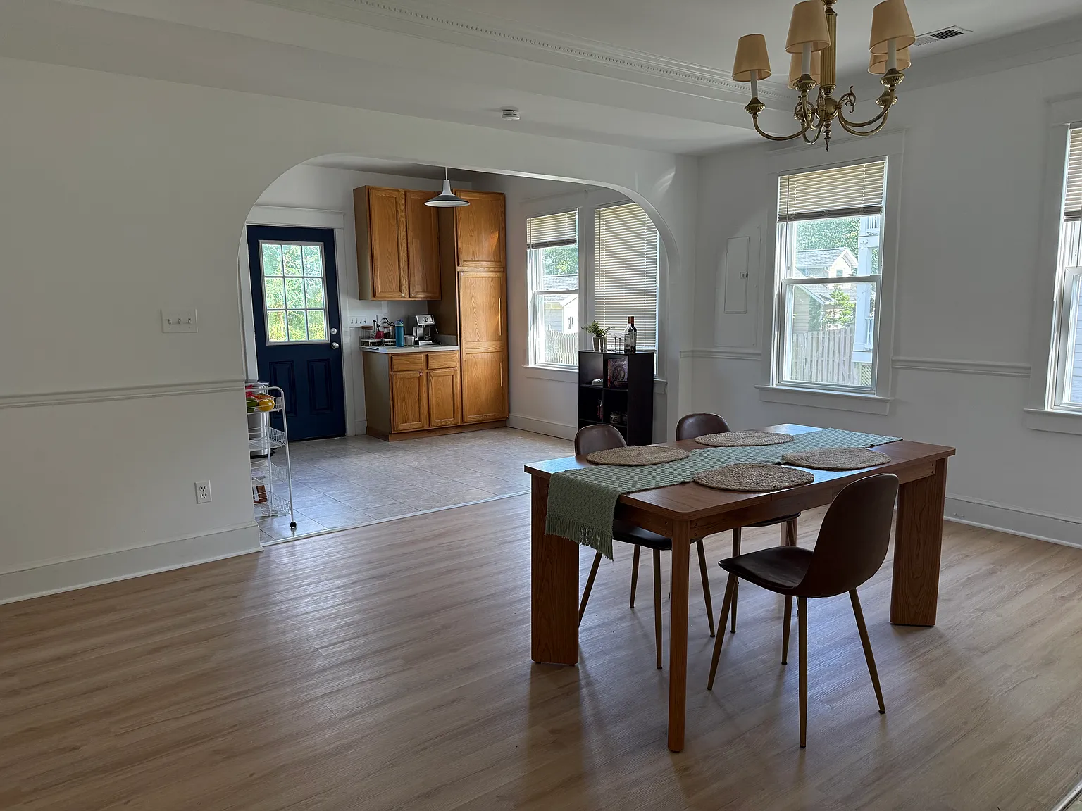 2025 N Stafford St — Photo 2