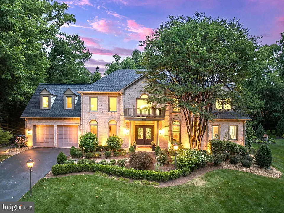 1256 New Bedford Ln