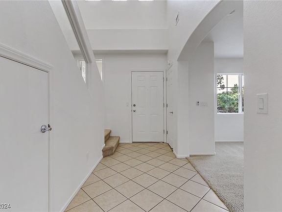 5th image of 7717 Chandelier Ct